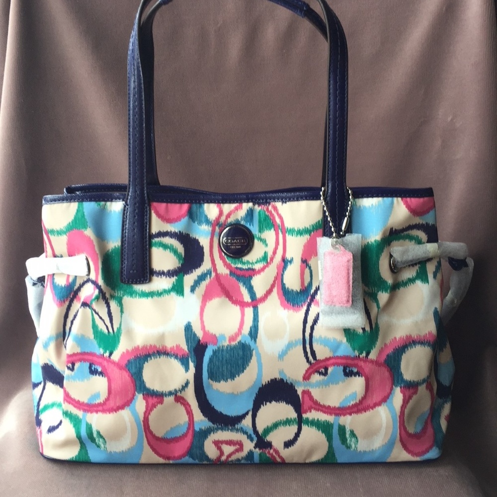 COACH, "IKAT" Carryall - NEW w/ TAGS (18-193)